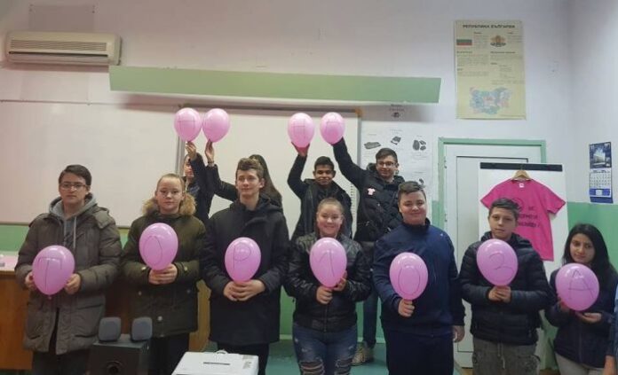 Ученици от Дупница казаха „Не на тормоза в училище!“