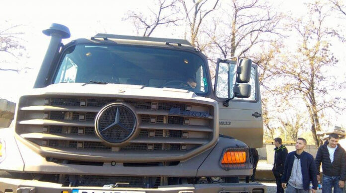 Ученици от Хаджидимово и Абланица посетиха военно формирование 26 400 в Деня на отворените врати