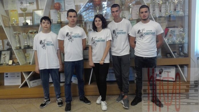 Ученици от НПГ „Димитър Талев“- Гоце Делчев