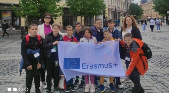 Ученици от Трето ОУ в Гоце Делчев преживяха прекрасна седмица в Румъния