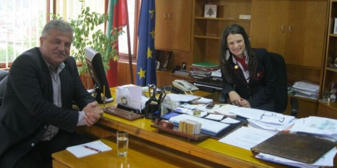 Ученици заеха ръководните постове в Община Гоце Делчев за един ден