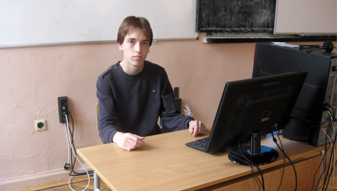 Ученик от ЕГ 
