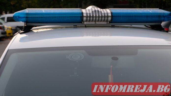 Ученик задигна чантата на госпожата си