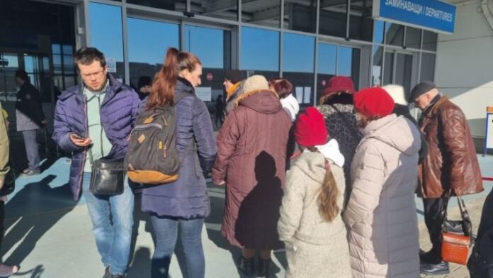 Украински бежанци излязоха на протест в Приморско