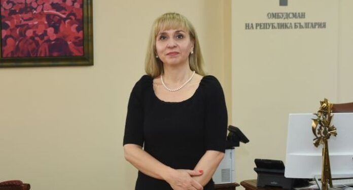 В доклад на Омбудсмана! 3 500 деца в пълна изолация заради COVID - 19