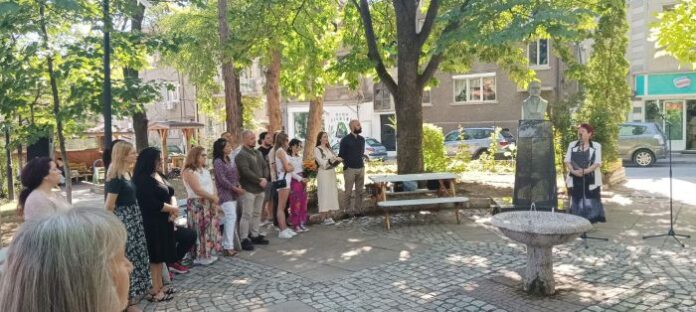 В Дупница тържествено отбелязаха 174 години от рождението на Иван Вазов