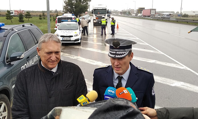 В ход е операция за контрол на товарните автомобили и автобусите