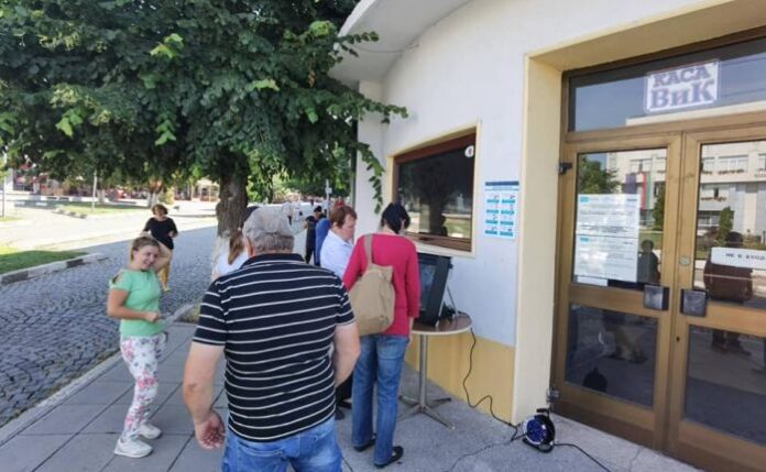 В община Радомир започна пробно гласуване с машина