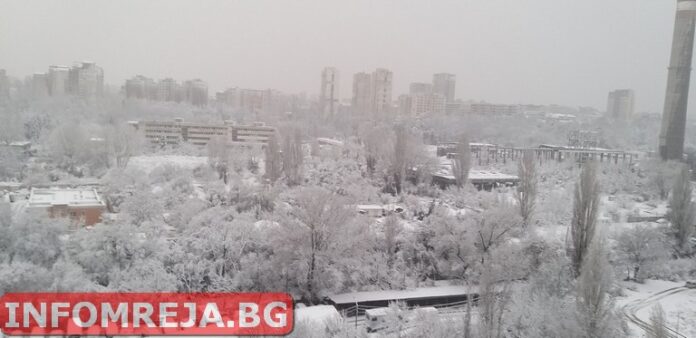 В първия ден на астрономическата зима застудяването продължава