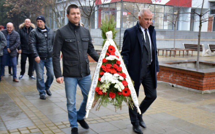 В Симитли се преклониха пред подвига на Левски