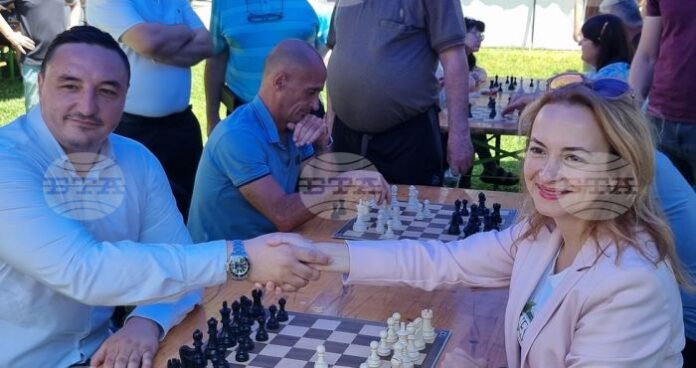 В Скопие отбелязаха 100-годишнината на ФИДЕ
