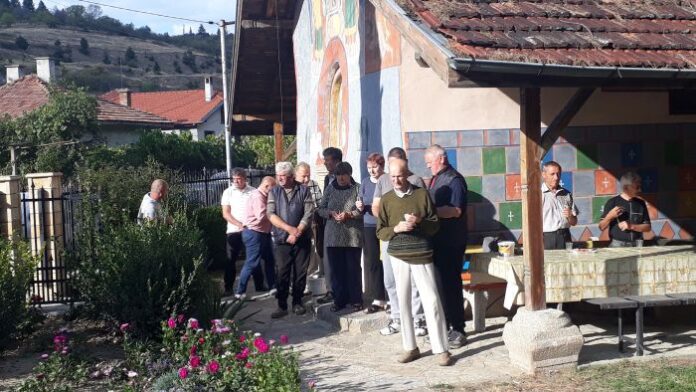 В Слокощица почетоха с курбан празника Покров Богородичен