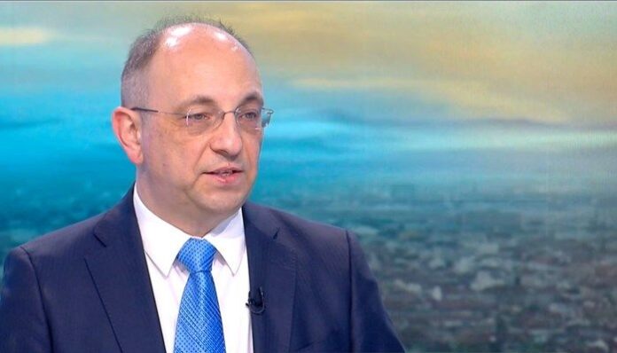 Василев: Ако бях в редовен кабинет