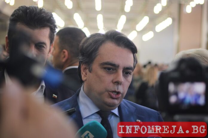 Василев: „Домовата книга“ е празна