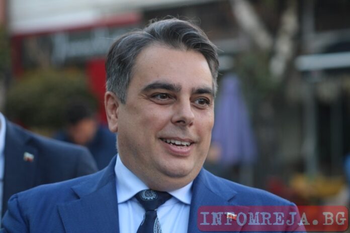 Василев: Държавата не е с Д като Делян