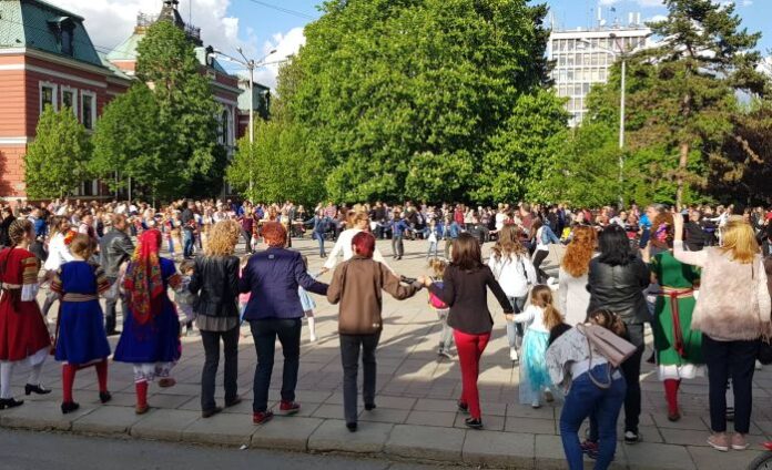 Великден е истински велик за Тони! Събрана е сумата за трансплантация на костен мозък
