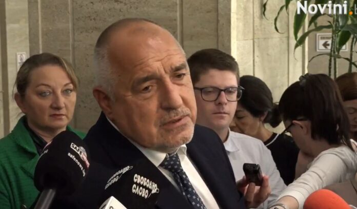 Борисов: Връщаме колите на Радев, за да не се излагаме пред чужденците