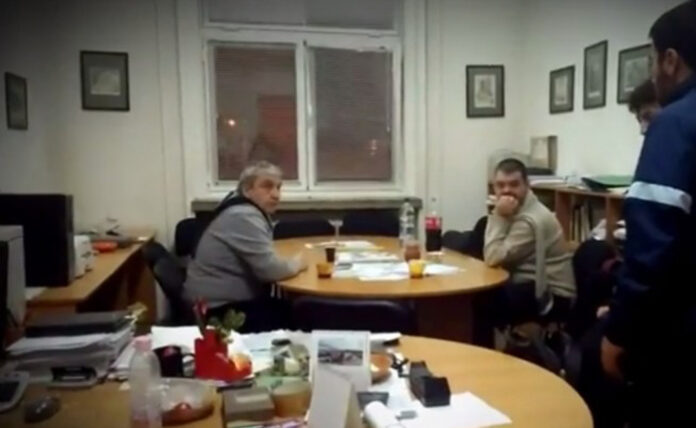 Видео на 