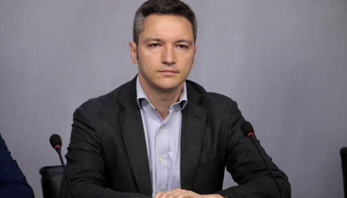 Вигенин: Ако се правят опити да се откъсне от наши структури