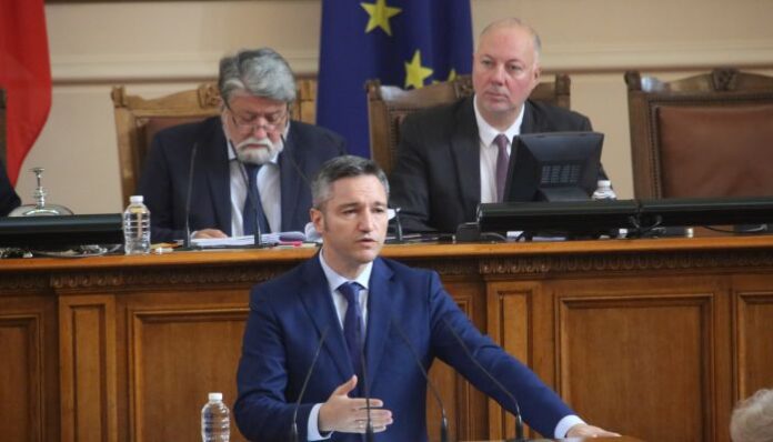 Вигенин: Служебният министър на МВР не предлага конкретни мерки за мигрантския натиск