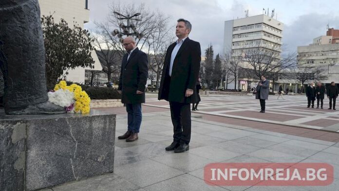Вигенин в Благоевград: Държа на прекия контакт със социалистите