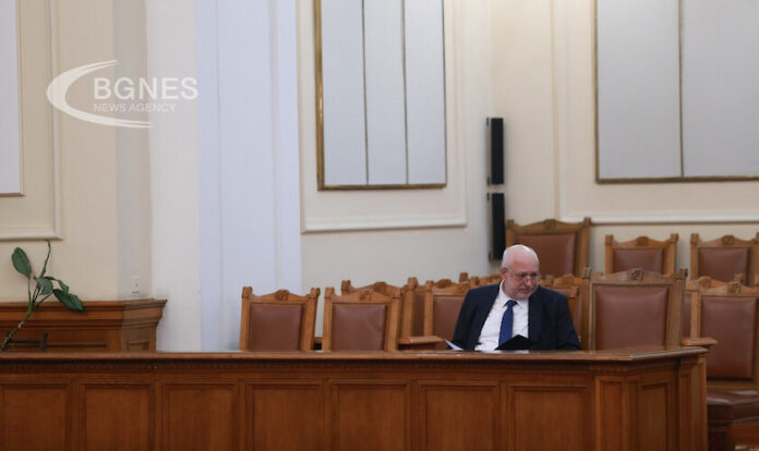 Вижте какво каза Минеков на Борисов за НДК