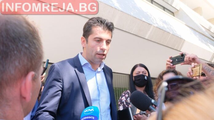ВКП: НАП предостави 7 страници материали по списъка на Петков