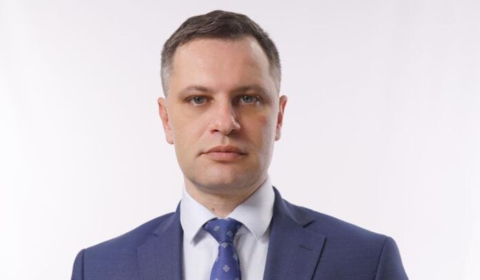 ВМРО пита Кацаров: Ще изисквате ли зелен сертификат или тест за депутатите?