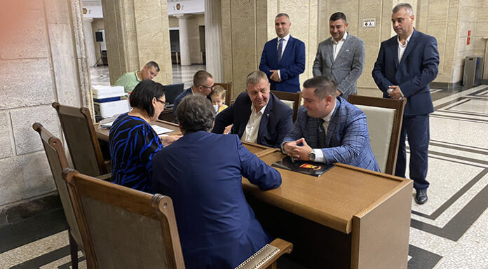 ВМРО – БНД се регистрира за изборите на 27 октомври