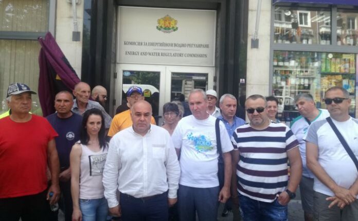 ВМРО – Кюстендил и Дупница на протест пред КЕВР