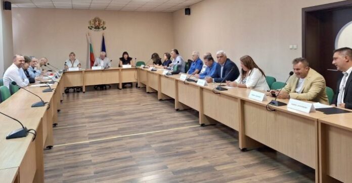 Водната криза в Кюстендилско: Набелязват краткосрочни и дългосрочни мерки