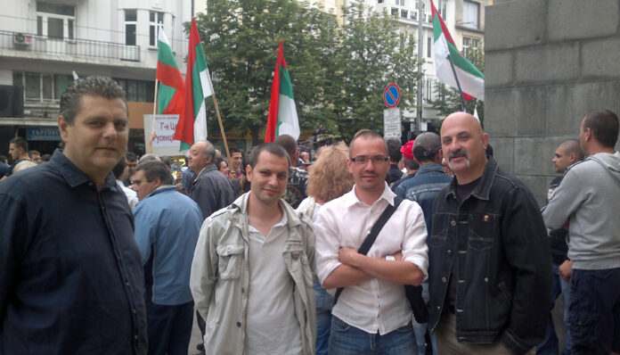 Войводи от Благоевград подкрепиха Цацаров на митинг в столицата