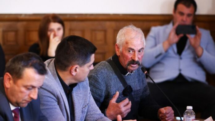 Временната комисия в НС за чумата по дребните преживни не намери решение