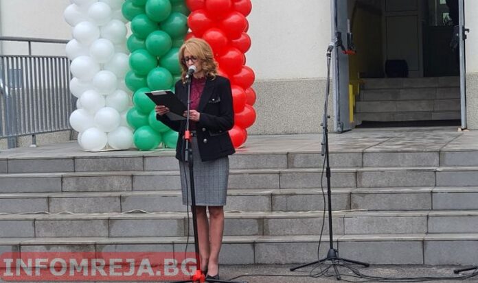 Второ основно училище в Гоце Делчев чества своя патронен празник