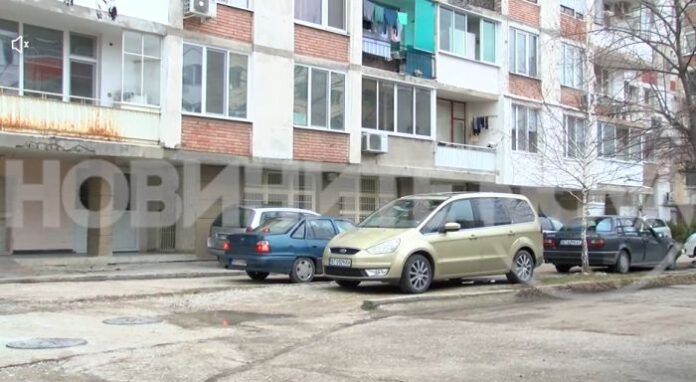 Въоръжена жена се барикадира във фризьорски салон във Велико Търново