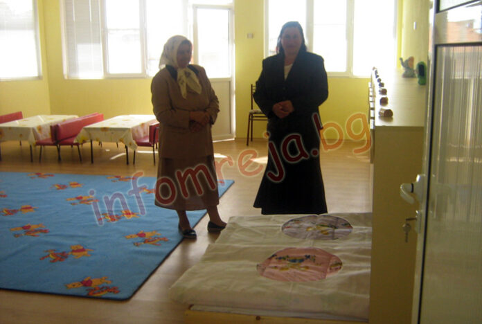 Въоръжени мъже нахлуха в детската градина в село Абланица