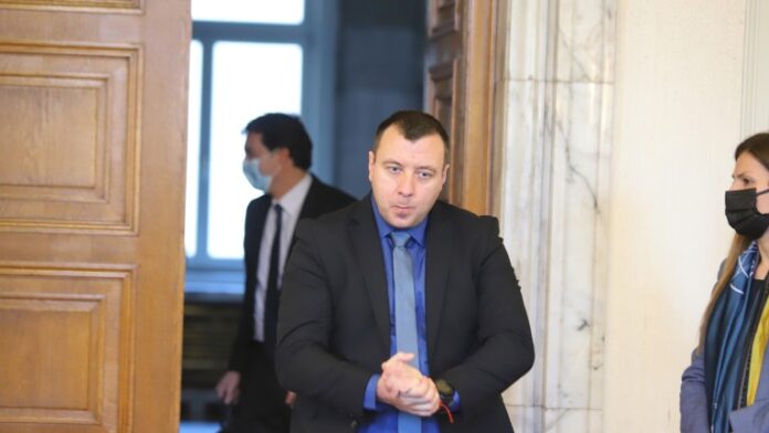 „Възраждане“ открили на протеста си провокатори и чули „странни мнения“