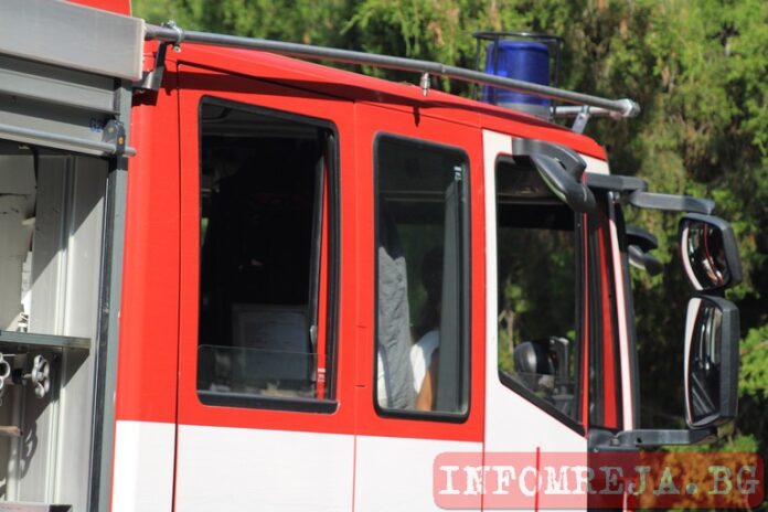 Възрастна жена загина при пожар в дома си в Бургас