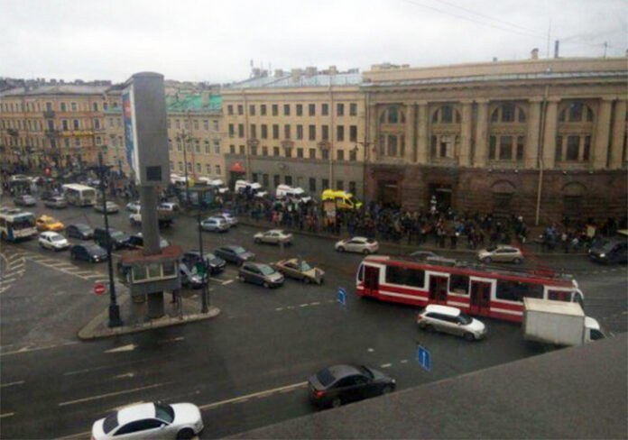 Взривове в метрото в Санкт Петербург