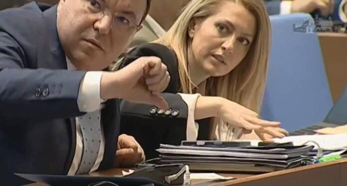 За палците и пръстите... Стойнев: Няма нужда от две изслушвания!