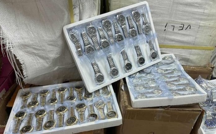 Задържаха близо 17 000  