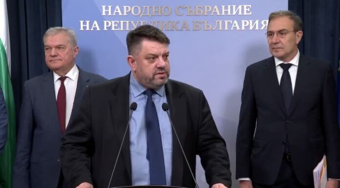 Зафиров след срещата с ГЕРБ: Поставихме теми по политики