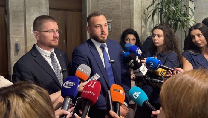 Законодателна инициатива на Възраждане: По-ниски лихви за бързите кредити и мерки срещу лихварството