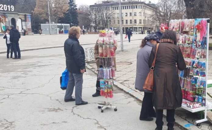 Започна продажбата на мартеници в Кюстендил! 78 търговци с разрешителни