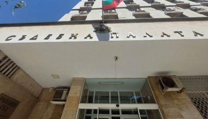 Заради „болен“ обвиняем: Съдът в Кюстендил ще заседава по дело за измама и през съдебната ванция