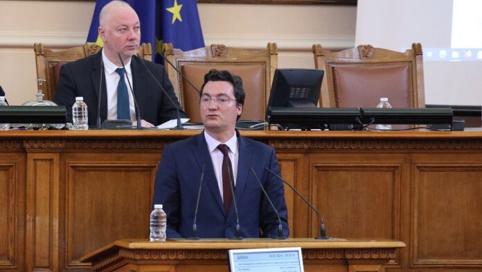 Зарков към депутатите: Намерете воля да приемете закона за разследване на главния прокурор