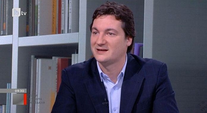 Зарков: Вкопчването във властта няма да оправи проблемите в БСП
