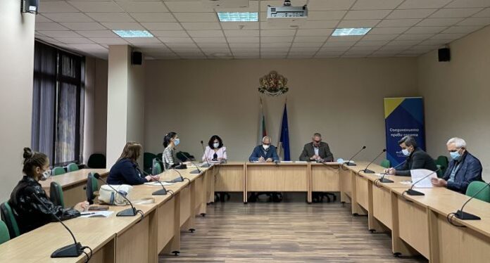 Засилени обходи за недопускане отпадането на ученици от образователната система в Кюстендилско