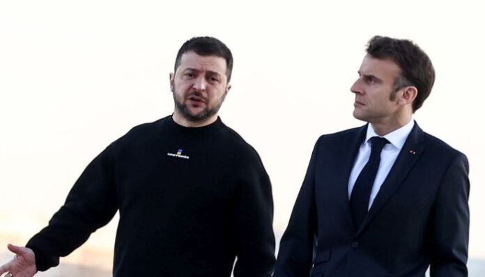 Зеленски за диалога на Макрон с Русия: Загуба на време