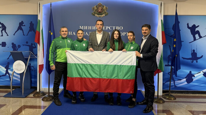 Спортният министър изпрати националките ни по карате на Световното първенство в Кайро